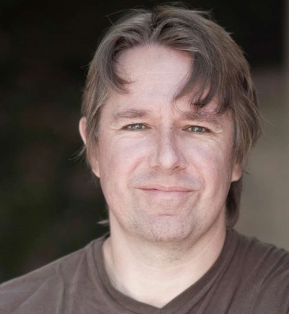 Alastair REYNOLDS